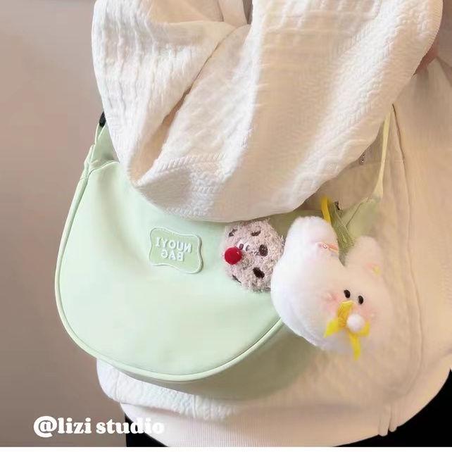 Product Introduction of Ethnic Style Messenger Bag Underarm Bag Selenodont Bag Dumpling Bag Large Capacity Japanese and Korean Style 2024 New Casual 15