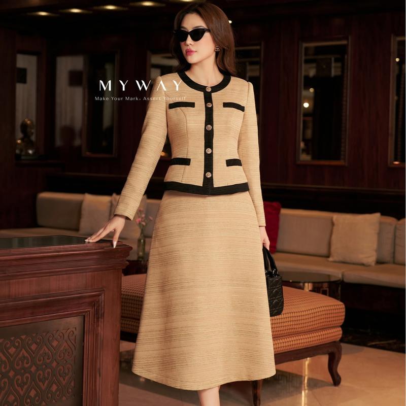  Áo Vest Cổ Tròn Dáng Ngắn Chân Váy Xòe Dạ Tweed Nữ MY WAY Sang Trọng 3MVB0234W - 3MCXB248W 