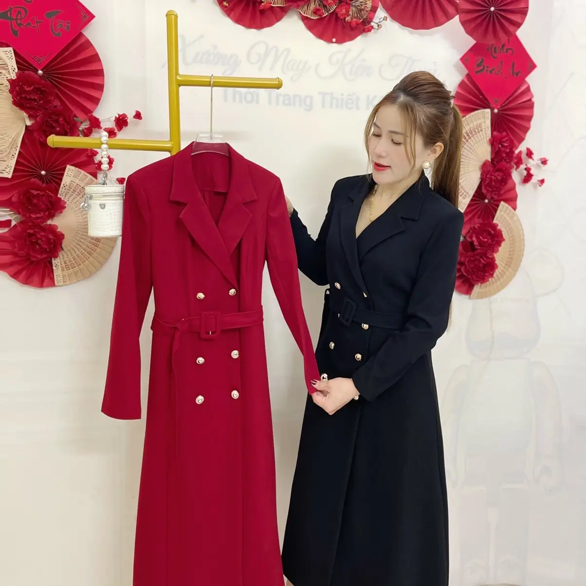 Đầm Cổ Vest Cúc Cài Sang Chảnh-Thuỷ Xưởng May