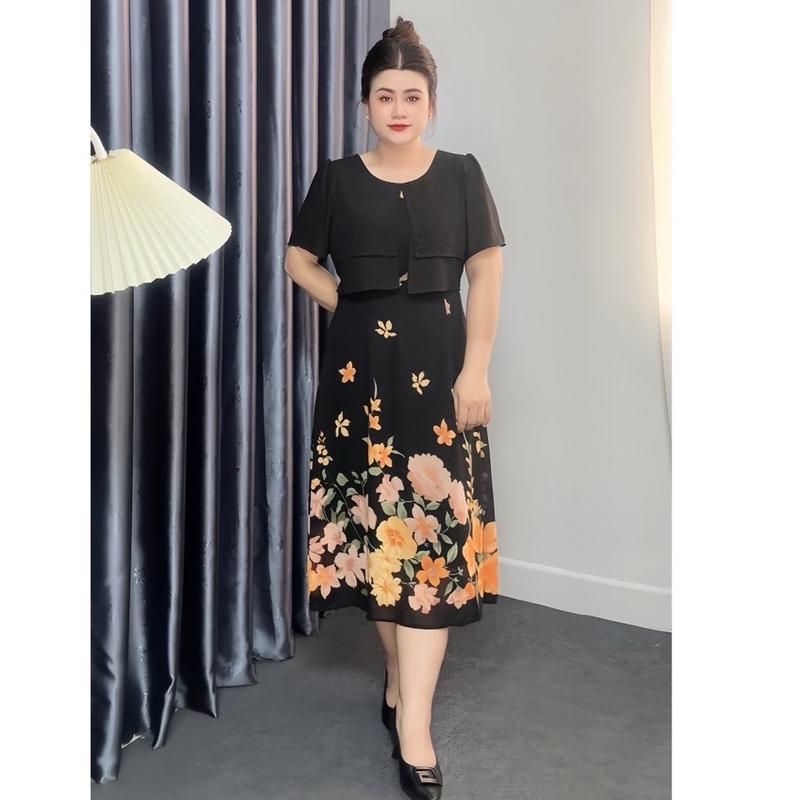 Đầm trung niên mã TD11 có áo khoác giả lịch sự và rất sang trọng che khuyết điểm tốt, đầm thiết kế với họa tiết chân bông vô cùng hấp dẫn, nữ tính nhẹ nhàng với chất liệu vải voan mềm mại Women Dress Cotton Thun Voi Nhung Sen Màu Đen Hoa Sen
