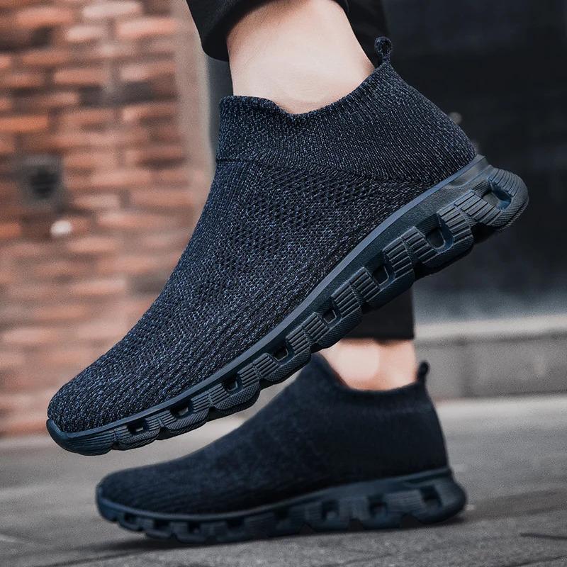 Customize Men Summer Casual Sports Sneakers Breathable Mesh Blank Super Lightweight Running Walking Shoes for Women Runner Trainers_voghion.com