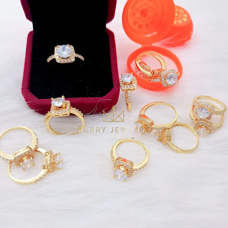 Nhẫn Nữ Titan Đính Đá Nhân Tạo Cao Cấp Lấp Lánh Thiết Kế Xi Mạ Vàng 18K Bền Màu Kiểu Dáng Hàn Quốc | Jewelry Queenn 3