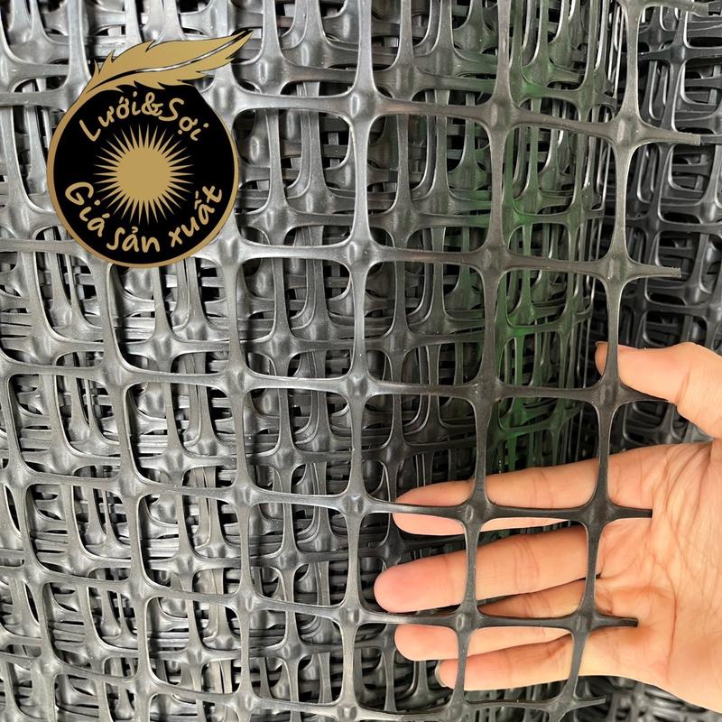 Lưới nhựa nguyên sinh,ô 2cmx2cm, cao 1m x dài 25m. Làm chuồng chim, gà ,vịt, rào vườn, quây trang trại,...