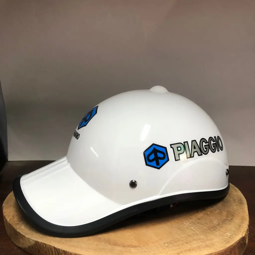 Mũ bảo hiểm lưỡi trai nữa đầu logo piago có viền