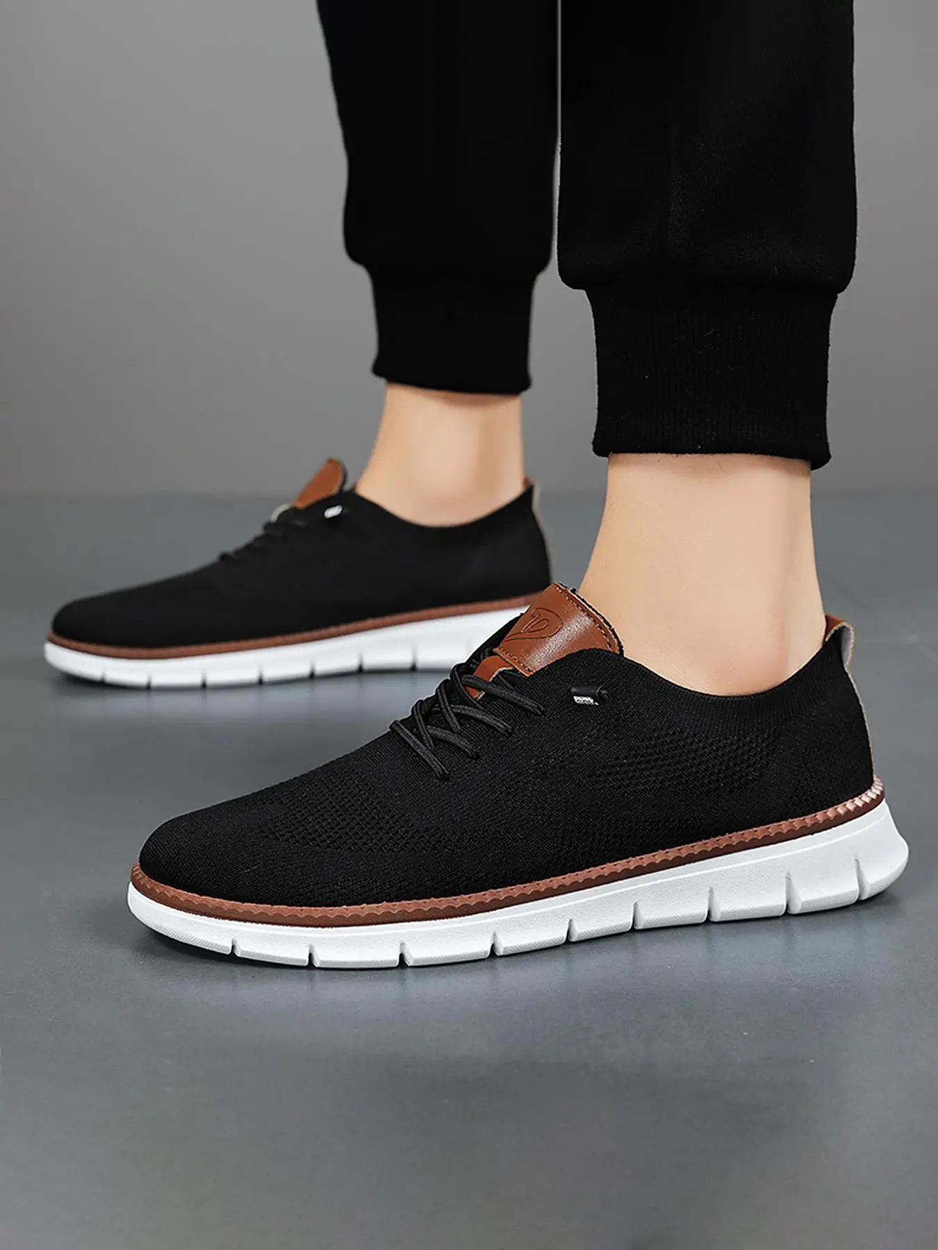Men's Business Solid Color Low Top Lace Up Sneakers, Casual Comfortable Breathable Sports Running Shoes, All-match Basic Shoes for Daily Wear