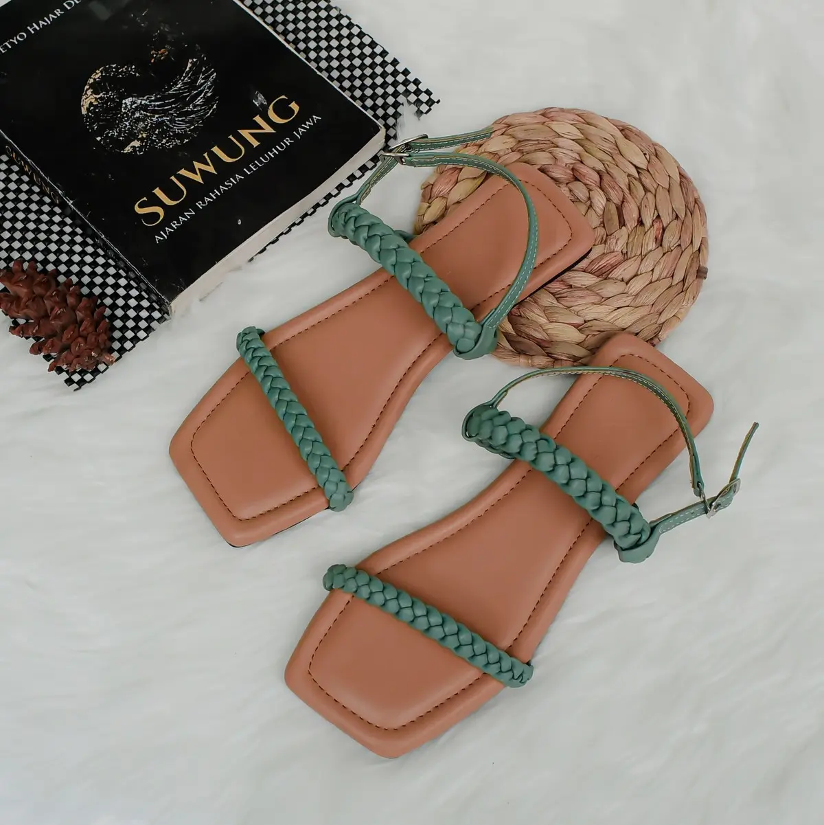 Sendal teplek kepang Salsa flat Moneil Collection