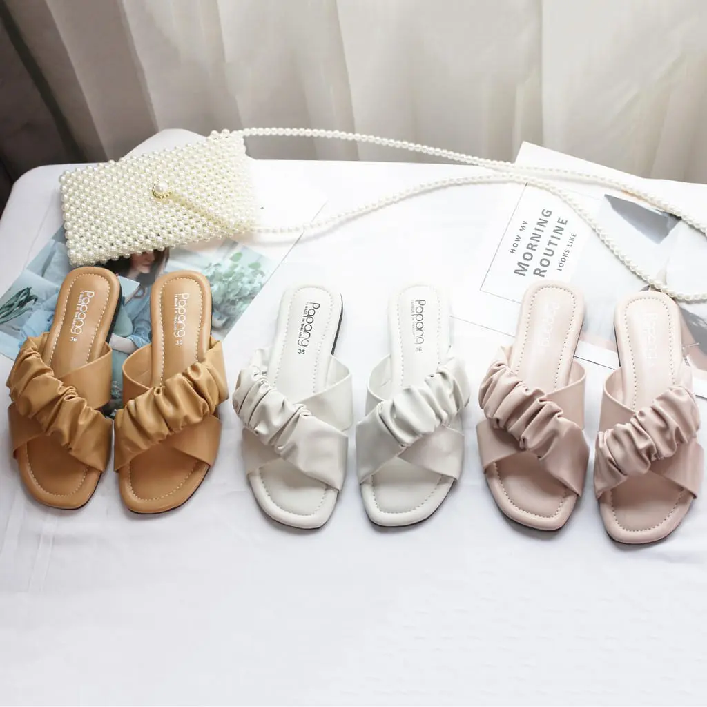 Sandal Wanita Kerut silang BE 07 Tanpa Hak Flat Kasual