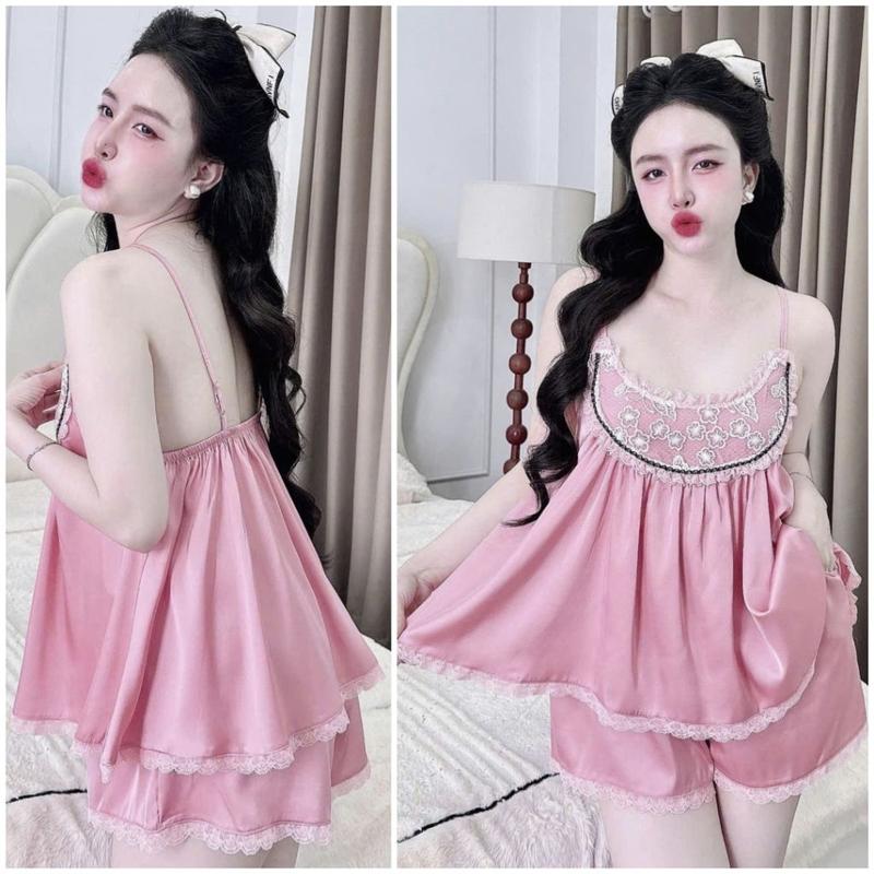  Đồ ngủ mặc nhà cho nữ pyjama - Mẫu  tiểu thư áo 2 dây quần đùi cổ ren vầng trăng sang trọng - Lụa latin pha ren mặc mát 