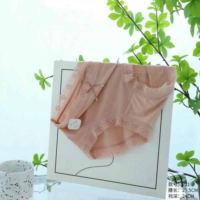Product Introduction of Set 5quần chip nữ su lụa băng viền ren hoa nhí siêu mềm,siêu nhẹ fresezi 40-60kg Women 4