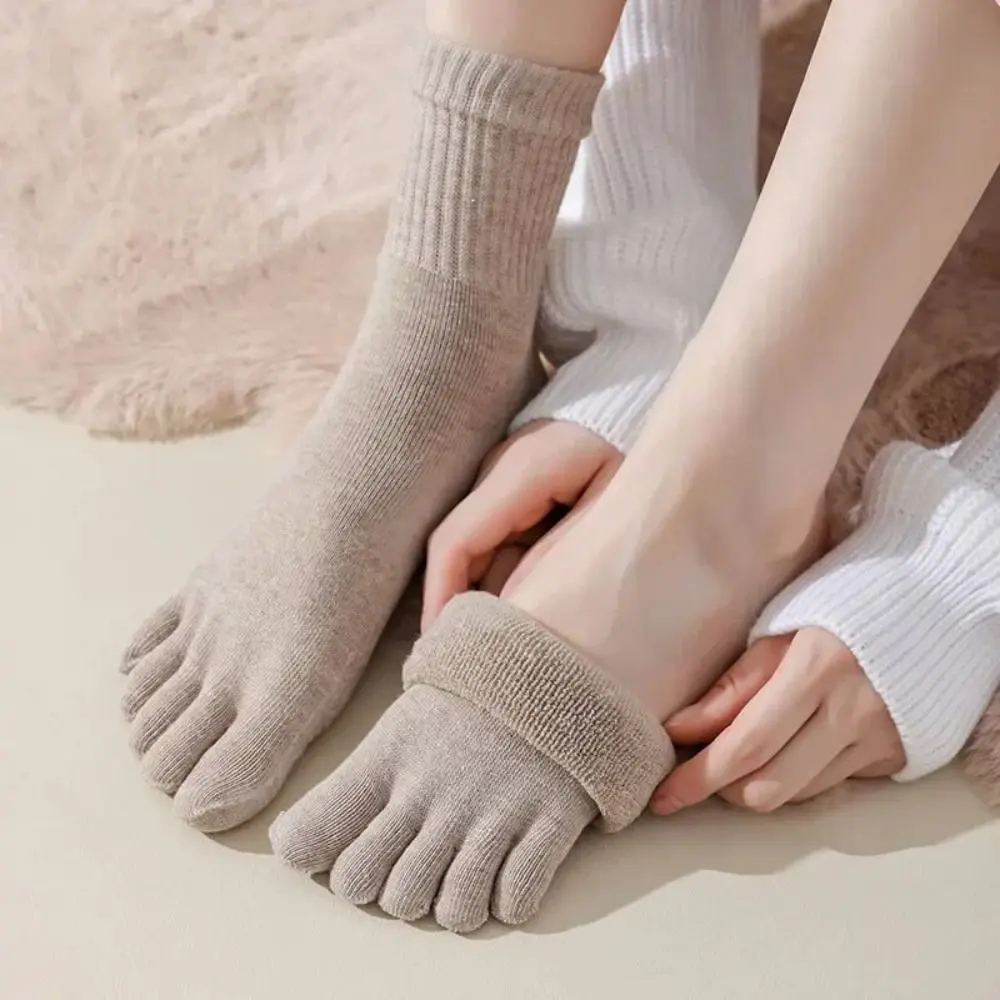 New Winter Thick Toe Terry Socks Soft Women Floor Socks Solid Cotton Elastic 5 Finger Socks