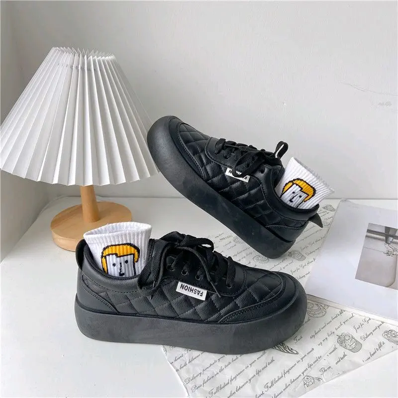 Sepatu Sneakers Wanita Casual Hitam Polos Nancy Sport Shoes MNS891