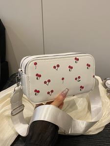 Nueva Bolsa de Cereza, Bolsa Cruzada de Hombro Versátil y a la Moda, Diseño Único, Estilo Dulce y Fresco, Perfecta para Uso Diario