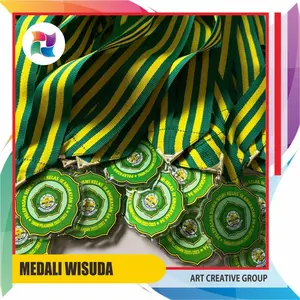 isi 10 pcs Medali Wisuda Custom Murah / Medali Peghargaan Kelulusan sekolah