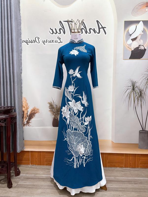 Áo dài Anh Thư áo dài mẹ sui thêu chỉ kim tuyến họa tiết trắng đính kết đá và pha lê cao cấp 5