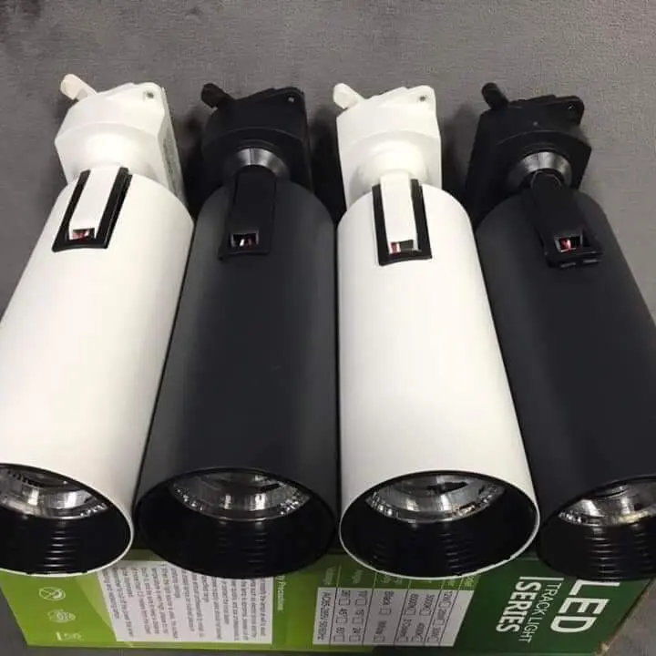 ĐÈN LED RỌI RAY TRANG TRÍ 20w decor cửa hàng, showroom,..