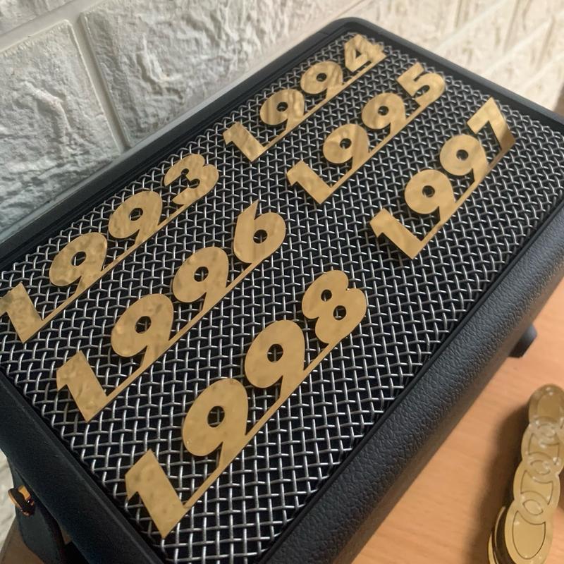 Logo Loa bluetooth 1997 tiktok năm sinh phù hợp gắn cho loa cổ điển có màng lưới ê căng chất liệu inox vàng Kim loại Củ Loa Nghe Nhạc