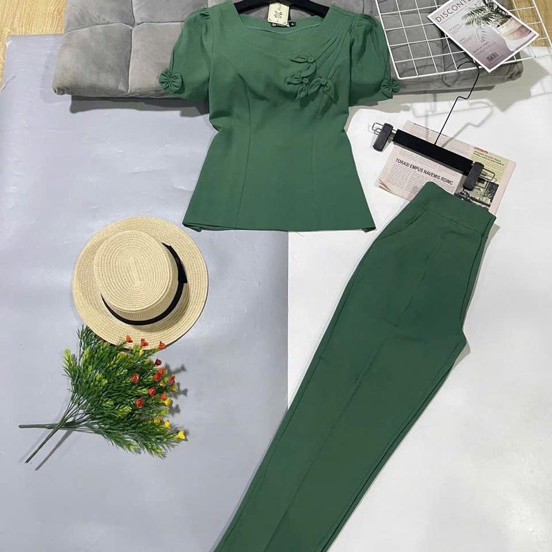 Đồ Bộ Trung Niên vải Thun carolan co giãn nhiều thoải mái kết Bông Em mới về ạ Nữ Women Top 1