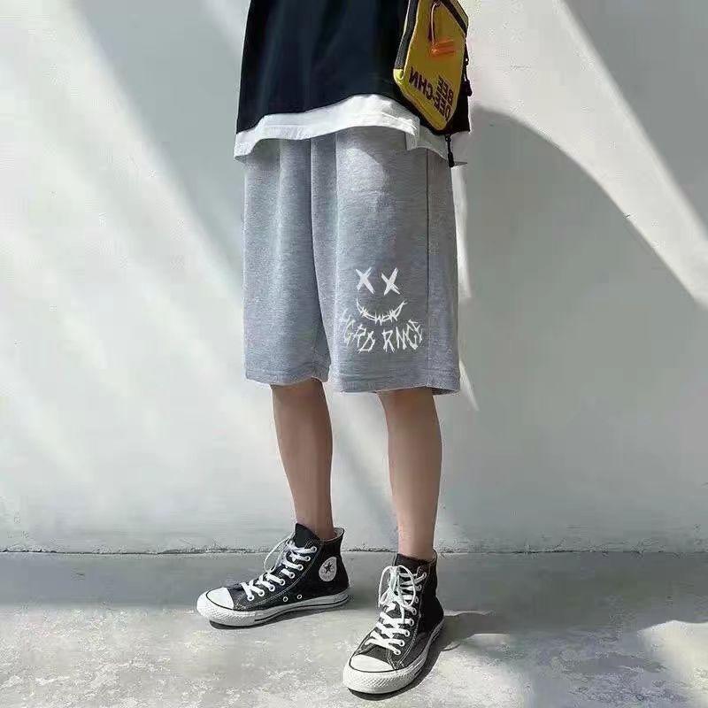 Product Introduction of Korean casual plus size fashionable loose shorts, men's and women's INS sports pants, cropped pants 3