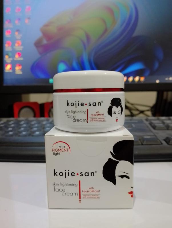 ( AKU MURAH ) New Paket Kojie san 5in1 / Body Lotion 100g / Toner+Cleanser 100ml / Face Lightening Cream 30gr / Kojic Acid Soap 65gr / Serum Kojiesan 25ml Original 100% BPOM Cleanser Kerutan Membersihkan Mencerahkan Muka Vitamin Wajah 6