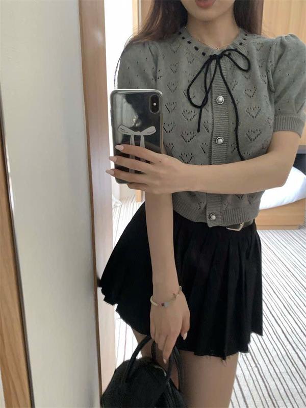 Áo Len Nữ Cộc Tay Cadigan Cổ Tròn Dáng Ngắn Croptop Hàn Quốc Màu Xám Buộc Nơ Xinh Xắn Camcloset Women Nhung Kem