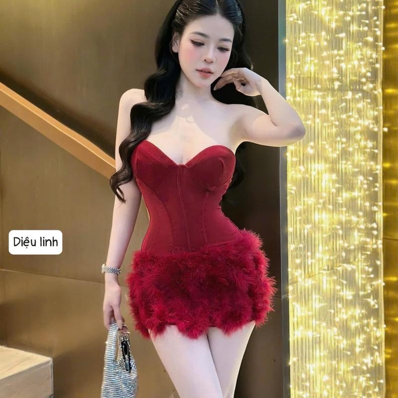 Đầm thiết kế cúp ngực phối chân lông  ôm body dáng ngắn 2