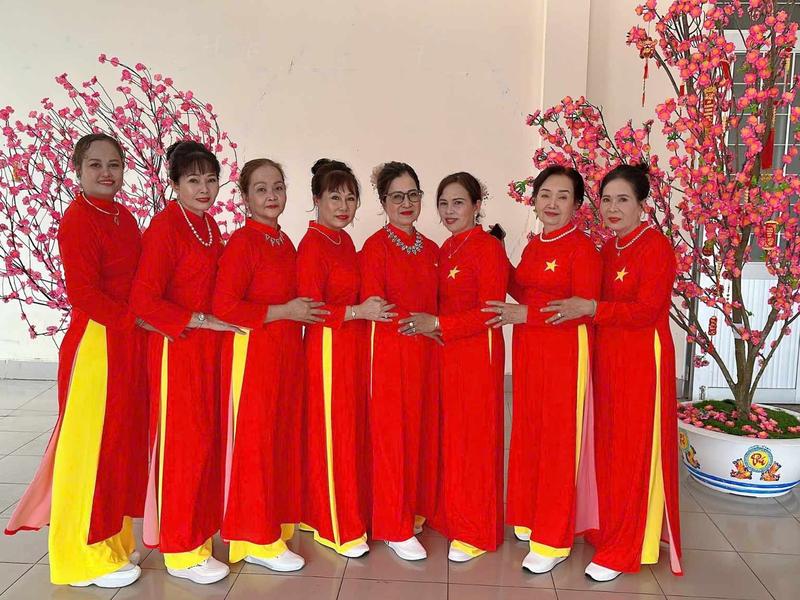 Áo Dài Nữ Lụa Nhật In 3D Cao Cấp Siêu Mềm Mịn - Mã Cờ Đỏ Sao Vàng - Size S/M/L/XL/2XL/3XL/4XL/5XL - Women 7