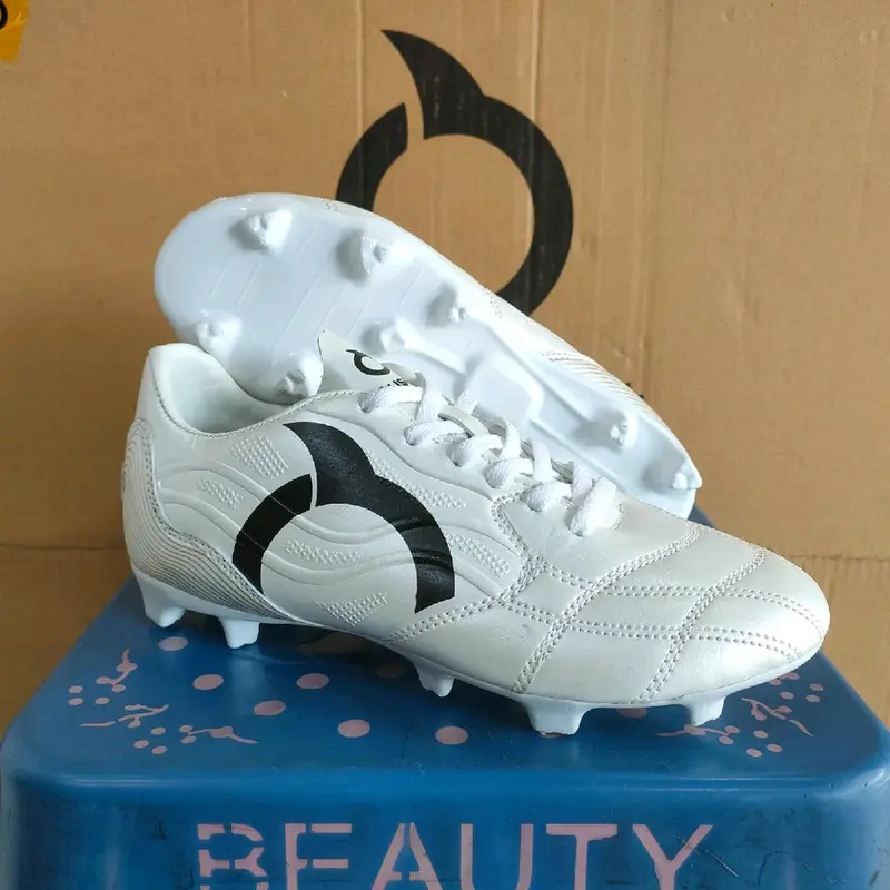 Paket Hemat Sepatu Bola Anak Ortus Outdoor 3