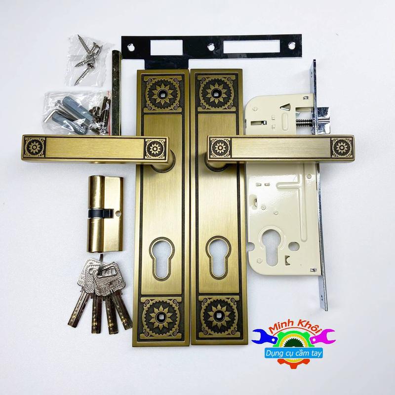 khoá cửa hợp kim thương hiệu Việt Tiệp chính hãng , mã 4945 , chuyên dùng cho cửa đi , cửa phòng , sử dụng thân khoá lớn 8545 , lắp được cho sắt 4x8 , nhôm hệ 1000, cửa gỗ độ dày trên 3 cm
