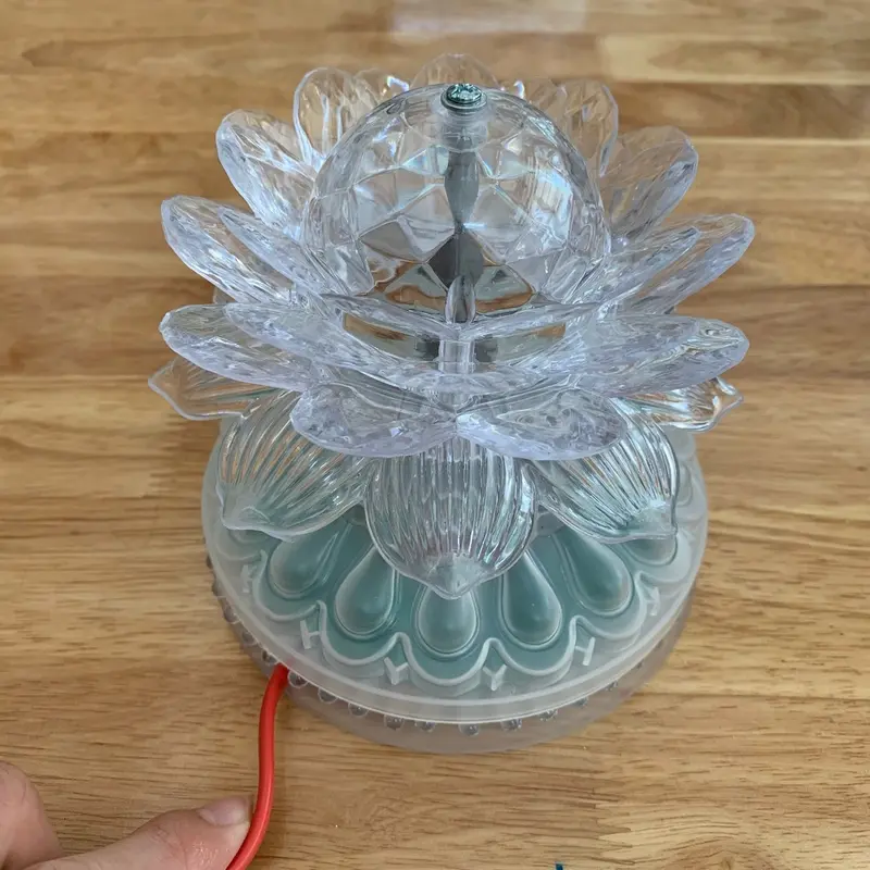 Đèn hoa sen - đèn led- 7 màu - đèn hoa sen xoay 1