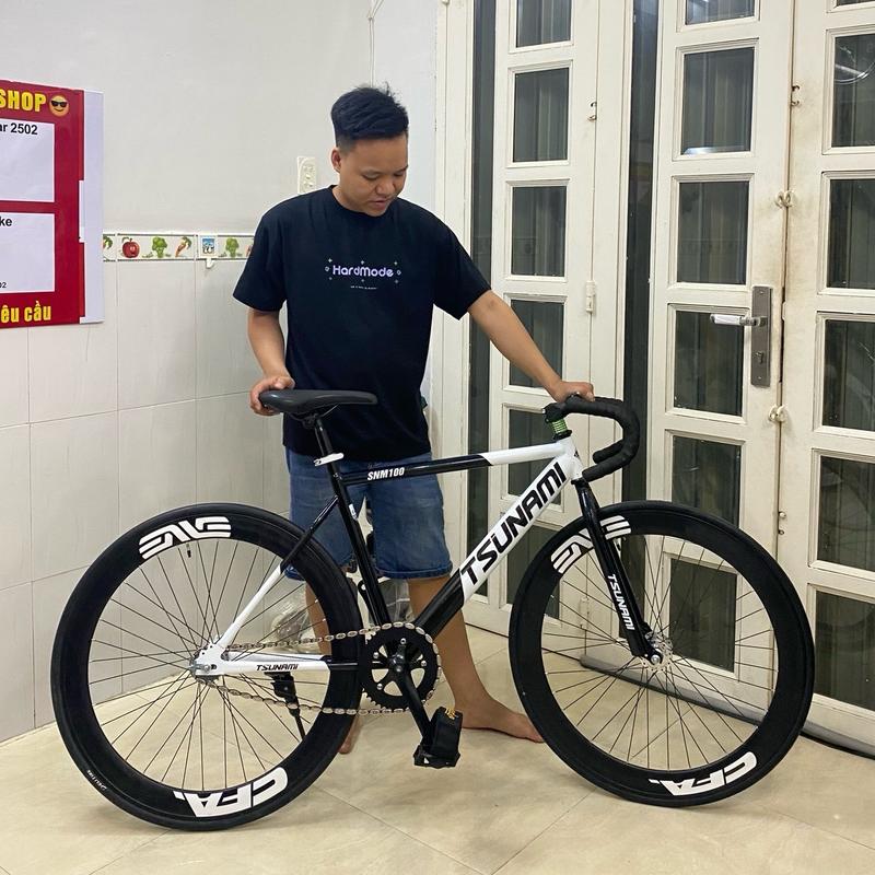 Xe đạp thể thao fixed gear và single tsunami đen  phối trắng bánh 6 cm đen ( kèm strap và đồ lắp) Gắn Xe Đạp Đạp Xe Đạp Sports