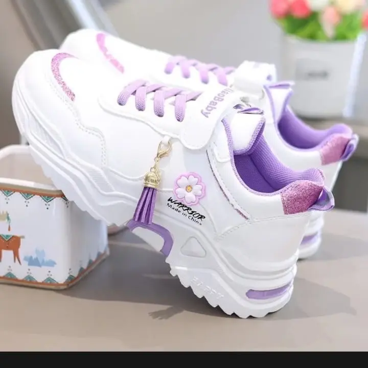 Sepatu sneakers import anak perempuan Bordir Motif Bunga Warior Terbaru|Sepatu Korean Style Anak Kekinian Fashion 2