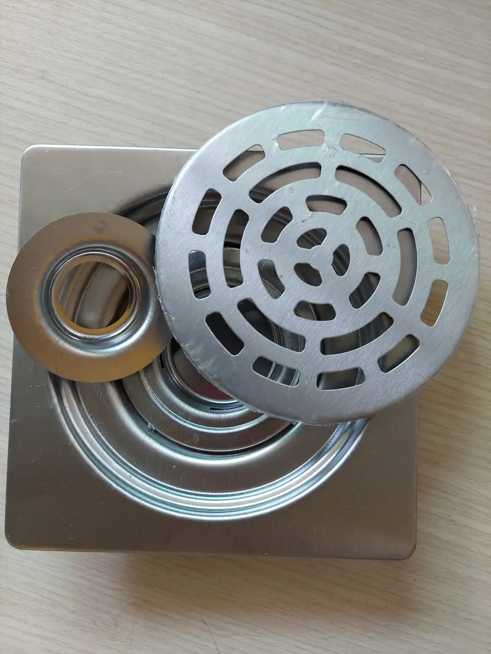 Phễu thoát sàn hố ga thoát sàn inox chống hôi phi 60 và phi 90 lọc rác