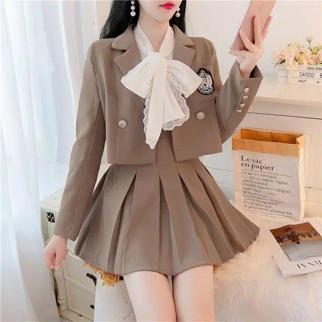 Product Introduction of Áo Khoác Vest Công Sở, Phong Cách Nhật Bản, Váy Xếp Ly, Thích Hợp Cho Mùa Xuân Và Mùa Thu, Trang Phục Thanh Lịch Và Nữ Tính, Bộ Đồ Hai Mảnh, Dành Cho Nữ Top Women Khuy 5