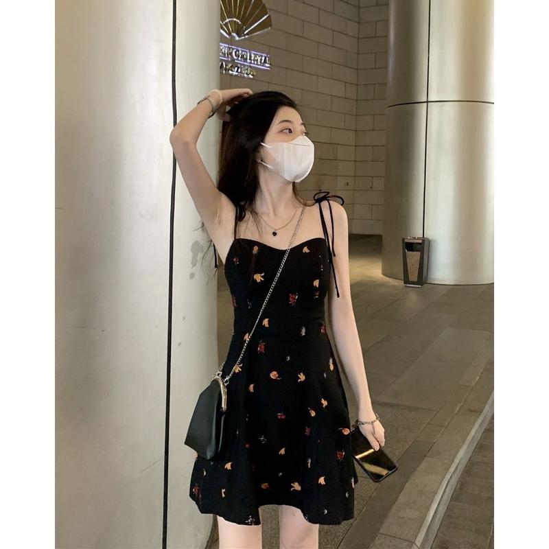 Product Introduction of 2025 Summer Dress for Women Slim Fit Floral Strap Dress Petite Sweet Spicy Short Dress New Fashionable 7