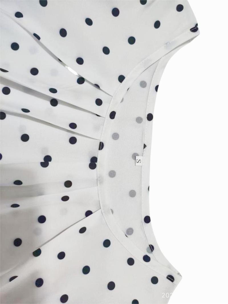 Product Introduction of Women's Polka Dot Print Petal Sleeve Plicated Blouse, Casual Short Sleeve Round Neck Top for Summer, Ladies Clothes for Daily Wear 17