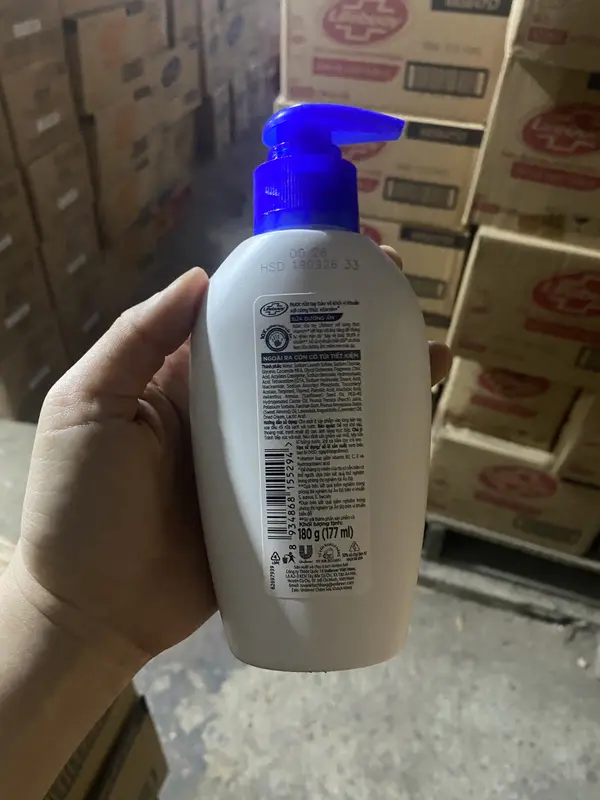 Lifebuoy xà phòng rửa tay chai 180ml 2