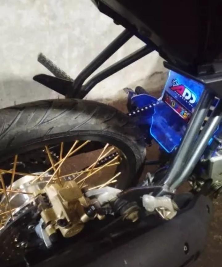 akrilik mudflap penahan lumpur vixion