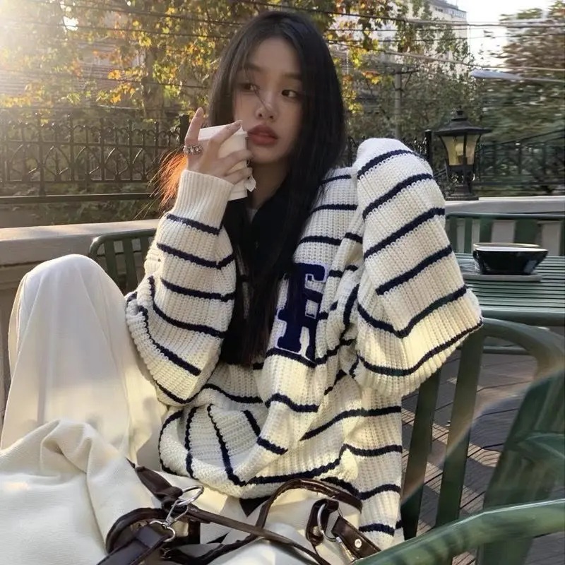 Áo sweater len LANIESTORE form rộng oversize dài tay dày dặn màu trắng kẻ ngang cá tính