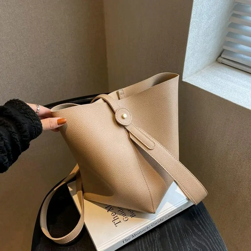 Korean Big Bucket Bag | Korean Bag | Import Bag | Tas Import Korea | Tas Korea | Premium Bag | Shoulder Bag | Tote Bag | Sling Bag | Korean Sling Bag | Aesthetic Bag | Classic Bag | Summer Bag | Fashion Bag 5