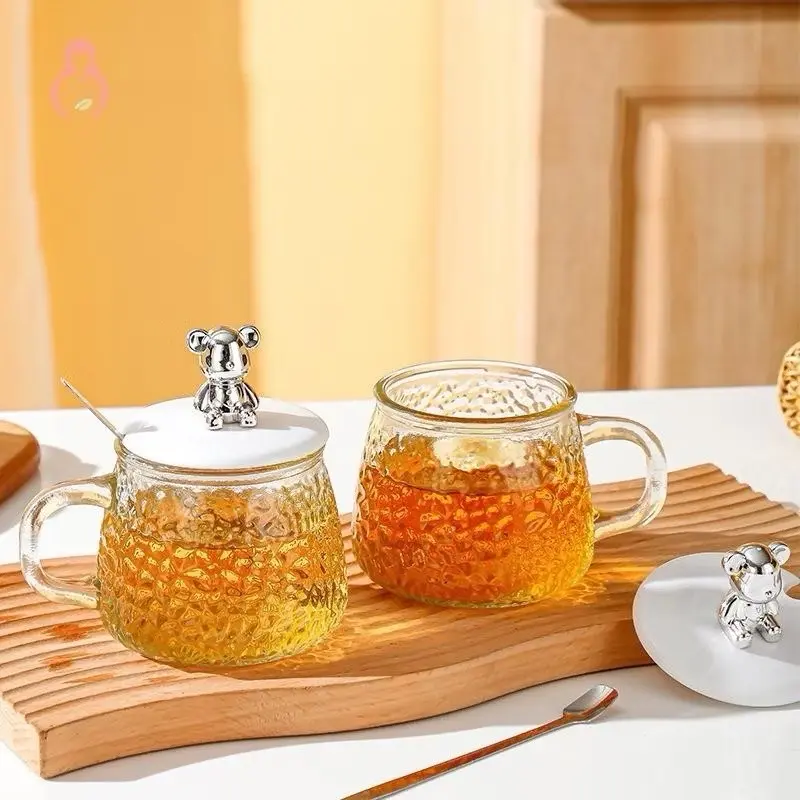 Cốc thủy tinh hút ly kèm nắp gấu và thìa, dung tích 400ml.