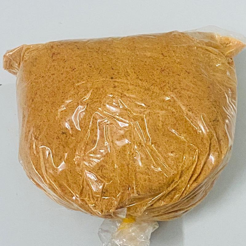 Muối tôm nhuyễn mịn dùng trộn bánh tráng hoặc chấm hoa quả