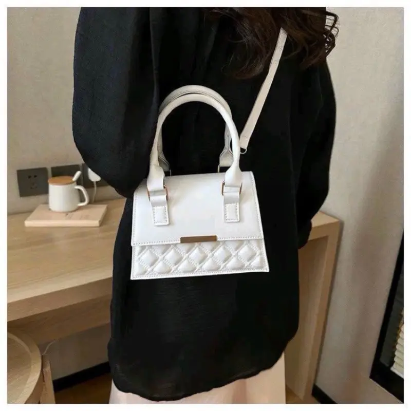 ￼Túi đeo chéo, túi xách nữ đẹp hai quai cầm tay da PU thêu chần chỉ xinh xắn thời trang Bag PK 730 Nhung 5