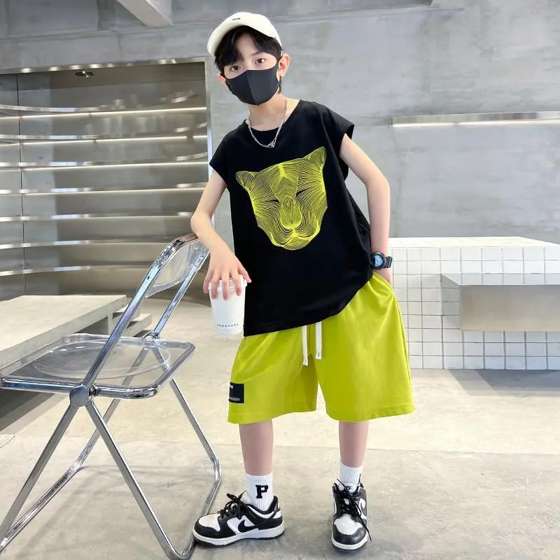 2024 Boy Summer Clothing Vest Suit Thin 2024 New Medium and Large Children Summer Boys Sleeveless Cool Handsome Summer Fashion
