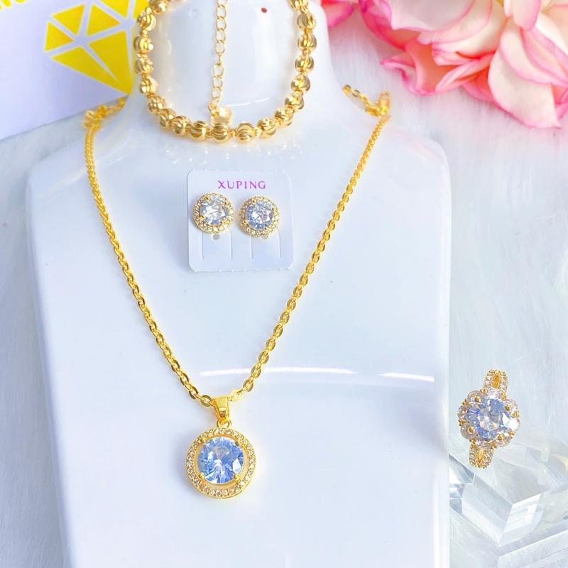  Các mẫu com bo 4 món bộ dây chuyền trang sức mạ vàng 18k chất liệu titan gồm nhẫn dây chuyền lắc tay hoa tai trẻ trung dành cho nữ. vong cotitan 