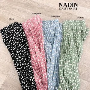 Rok Plisket Panjang Wanita  Muslim Motif Bunga Daisy