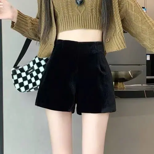 Quần Short Nhung Thiết Kế Khóa Kéo Cạp Cao Tôn Dáng Hack Eo Phom Đẹp Voi Pants