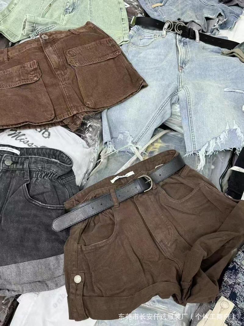 Product Introduction of Chân Váy Ngắn Denim, Hàng Mới Về Mùa Hè 2025, Cạp Cao, Chân Váy Chữ A Bó Sát Chân Váy Nửa Cho Nữ, Chân Váy Bodycon Xuất Khẩu, Cung Cấp 10