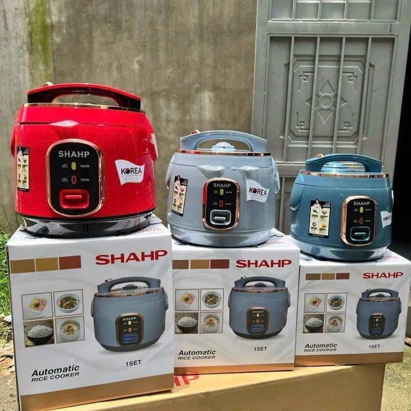 Nồi cơm điện shahp 1.8l . Ngon bổ rẻ . 1