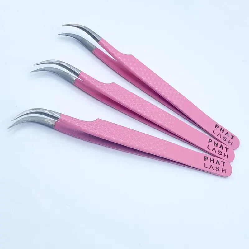 Pink eyelash tweezers 2