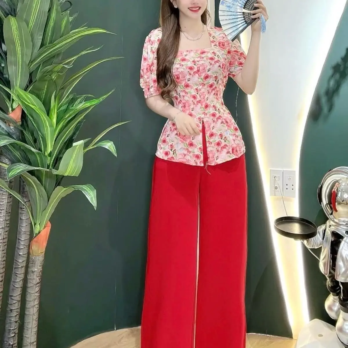 Bộ Quần Áo Bà Ba Nữ  Cổ Vuông Tay Ngắn Phồng Nút Ngọc Top